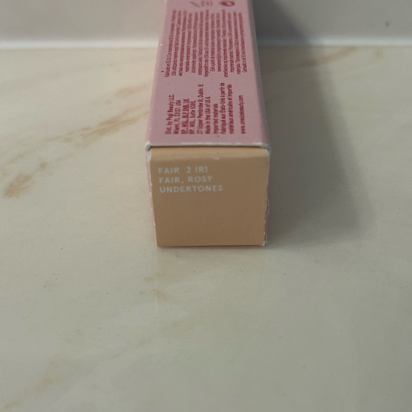 ONE/SIZE Liquid Concealer - Picture 3 of 4